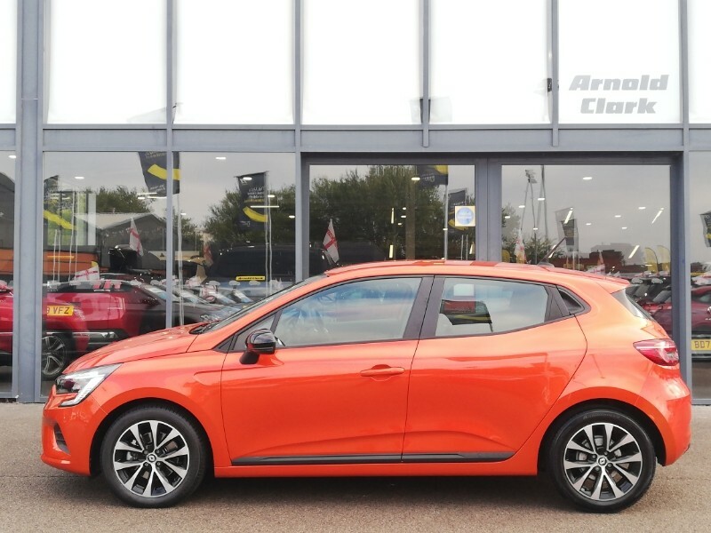 Renault Clio 1.6 E-tech Full Hybrid 145 Evolution Orange #4