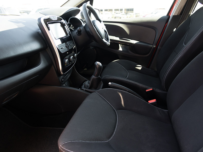 Renault Clio 1.2 16V Dynamique Nav Red #5