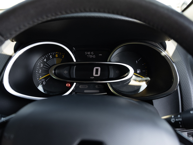 Renault Clio Dynamique Nav 16V Red #18