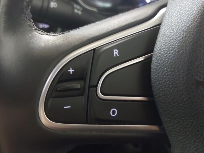 Renault Kadjar  White #12
