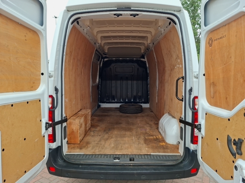 Renault Master 2.3L Business White #18