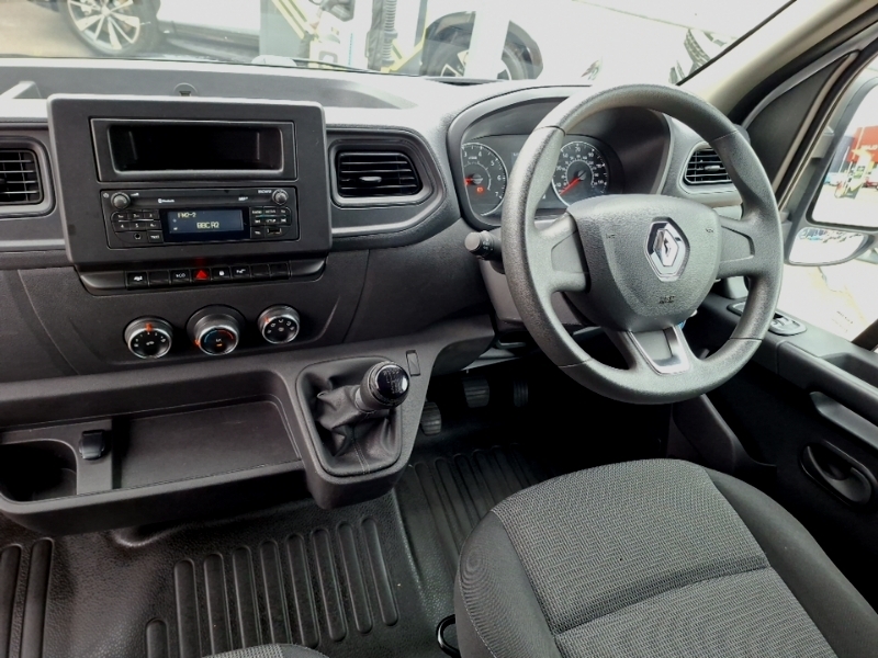 Renault Master 2.3L Business White #8