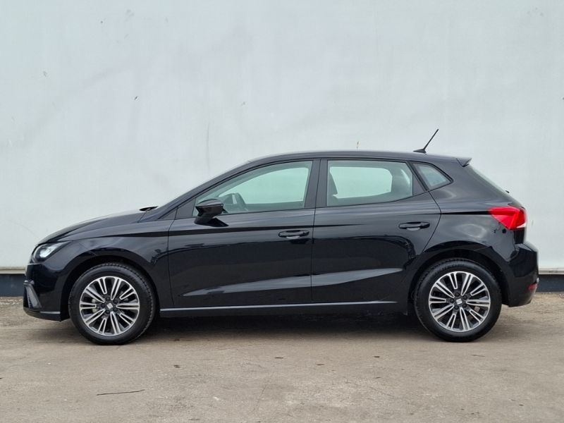 Seat Ibiza 1.0 Tsi 95 Se Technology Black #4