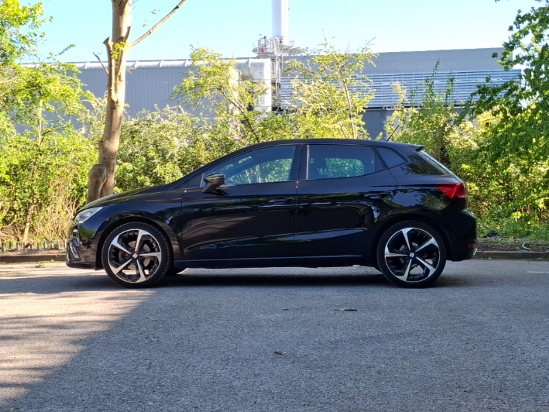 Seat Ibiza 1.0 Tsi 115 Fr Sport Dsg Black #4