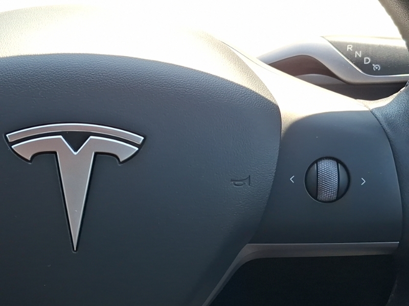 Tesla Model 3 Saloon Grey #13