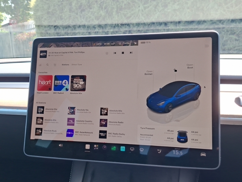 Tesla Model 3 Saloon Grey #11