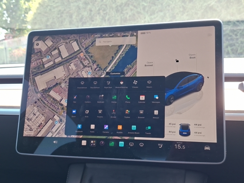 Tesla Model 3 Saloon Grey #15