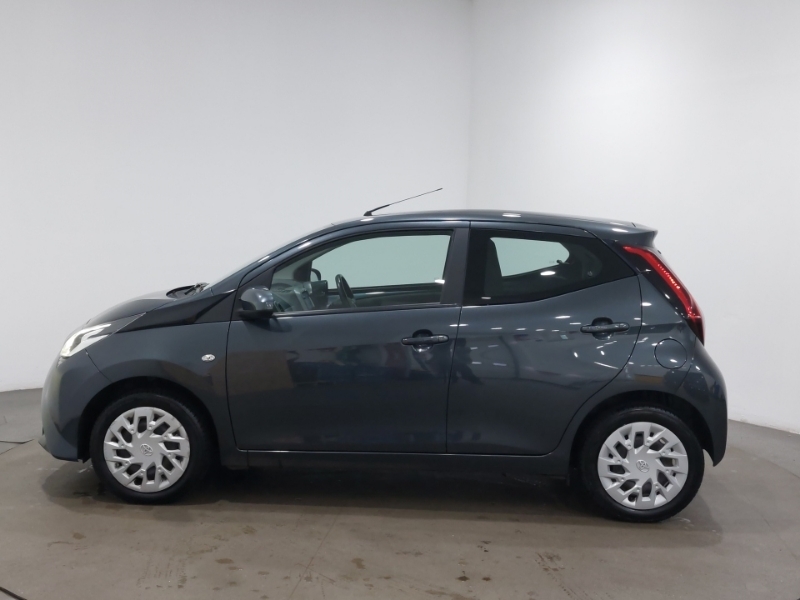 Toyota Aygo 1.0 Vvt-i X-play Grey #4