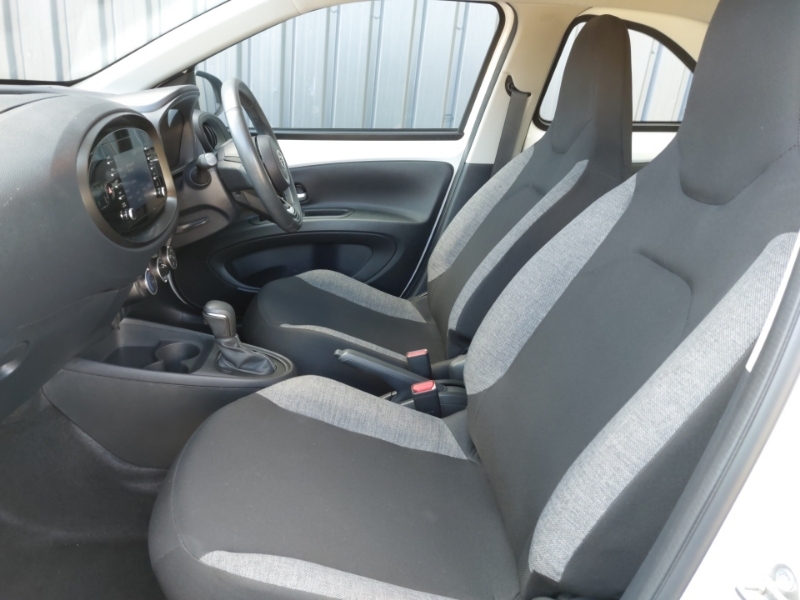 Toyota Aygo X 1.0 Vvt-i Pure White #5