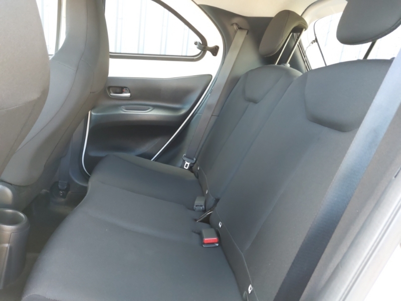 Toyota Aygo X 1.0 Vvt-i Pure White #6