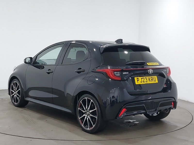 Toyota Yaris 1.5 Hybrid Gr Sport Cvt City Pack Black #2