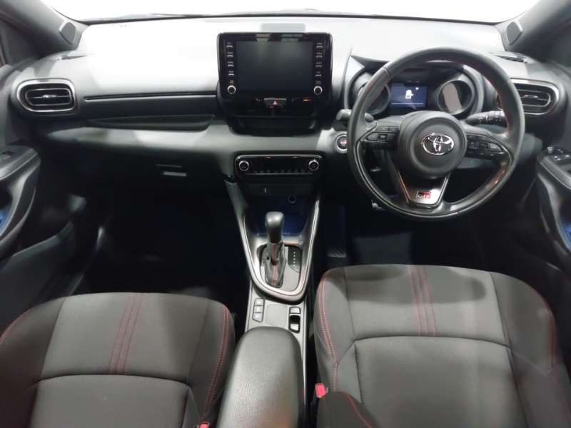 Toyota Yaris 1.5 Hybrid Gr Sport Cvt City Pack Black #3