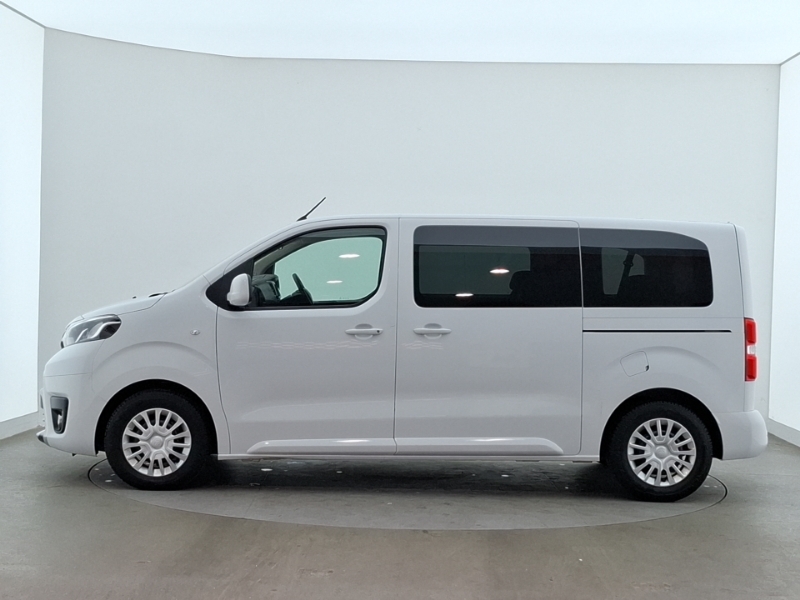 Toyota Proace Verso 2.0D 140 Shuttle Medium White #4