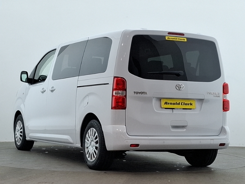 Toyota Proace Verso 2.0D 140 Shuttle Medium White #2