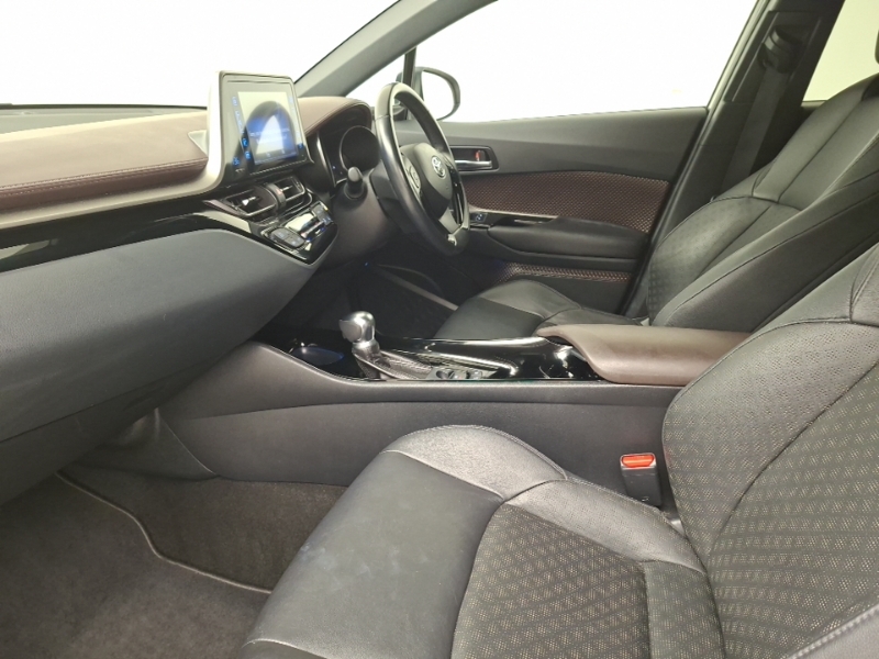 Toyota C-Hr 1.8 Hybrid Excel Cvt White #5