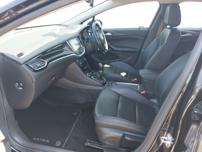 Vauxhall Astra 1.4T 16V 150 Elite Nav Black #5
