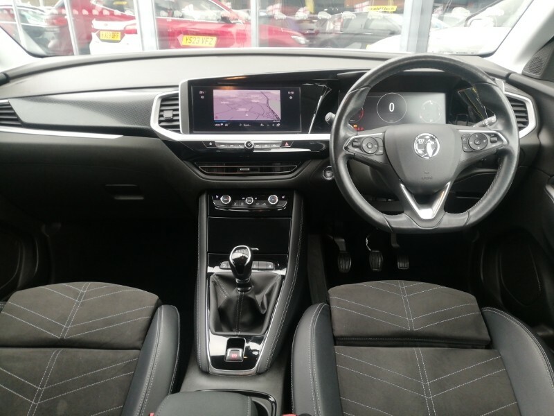 Vauxhall Grandland 1.2 Turbo Ultimate White #3