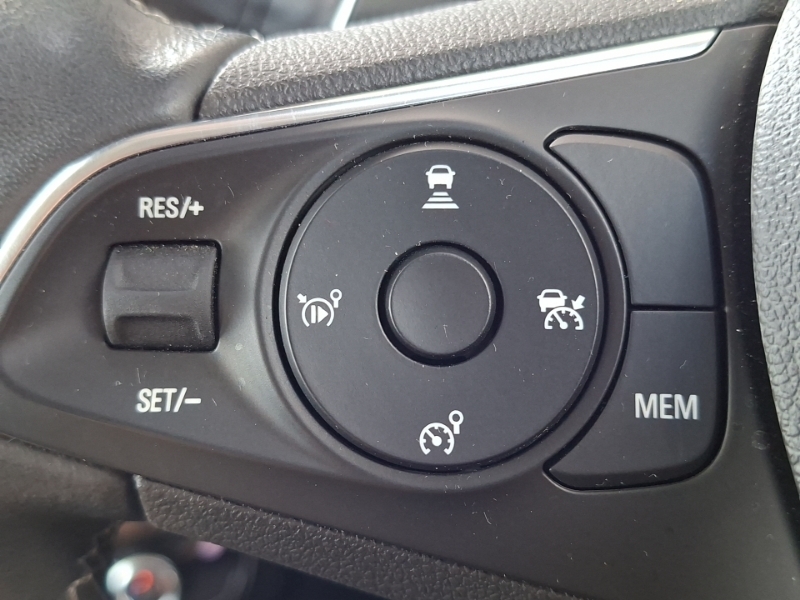 Vauxhall Mokka Hatchback Grey #12