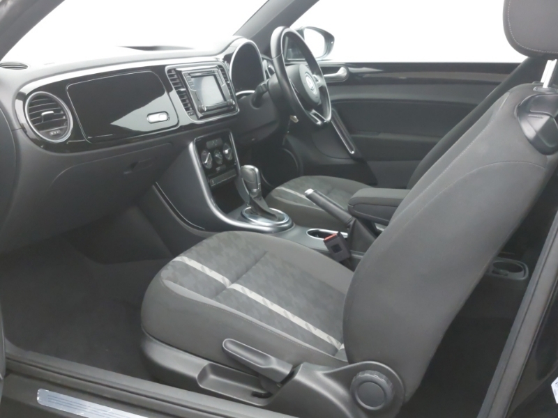 Volkswagen Beetle 1.2 Tsi Design Dsg Black #5