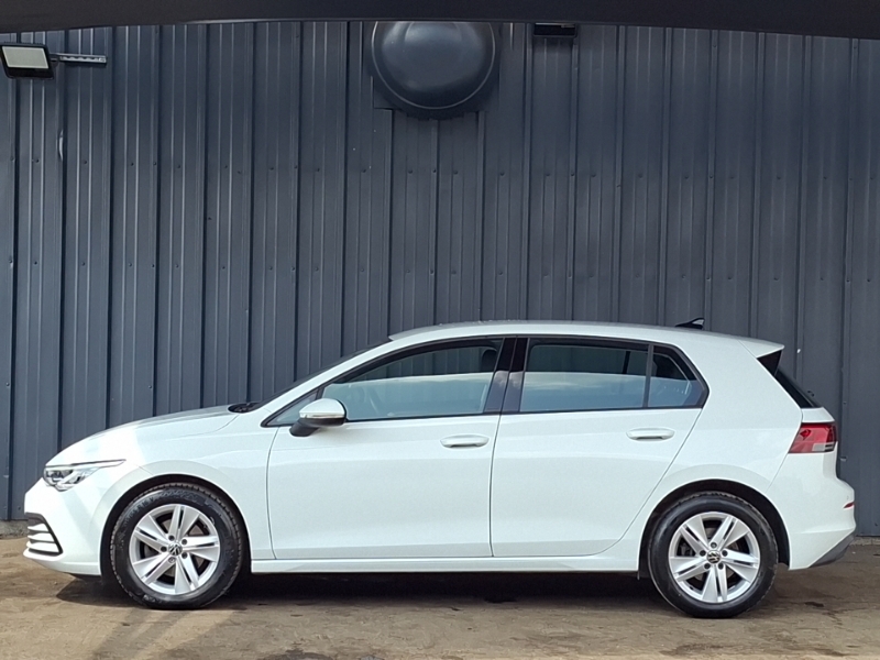 Volkswagen Golf 1.5 Tsi 150 Life AK24TZP White #4