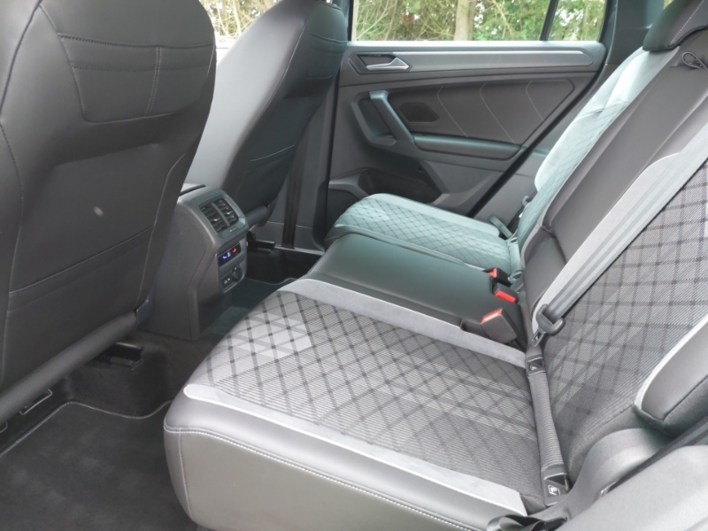 Volkswagen Tiguan 2.0 Tdi R-line Edition Dsg Grey #6