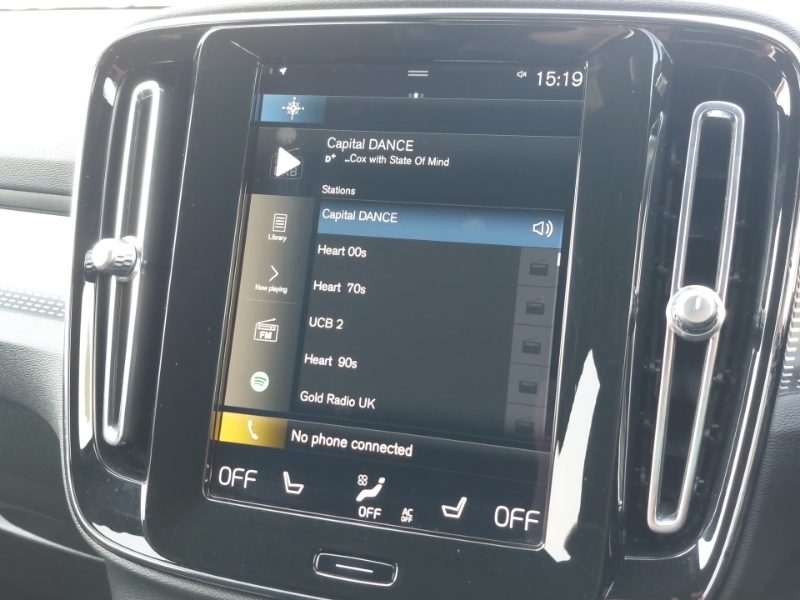 Volvo XC40 First Edition Silver #11