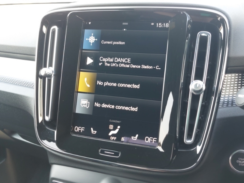 Volvo XC40 First Edition Silver #9