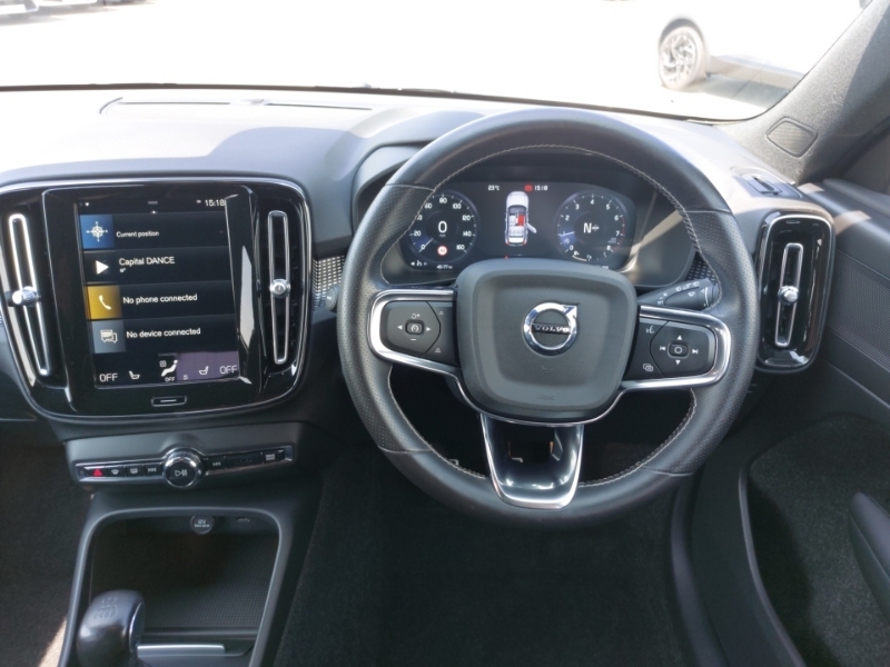 Volvo XC40 First Edition Silver #8