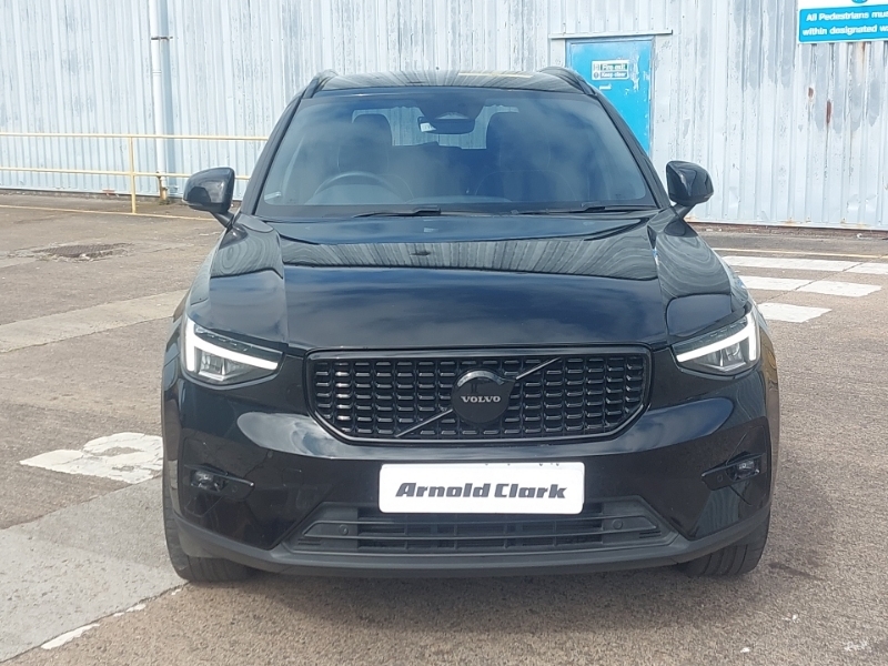 Volvo XC40 Plus Black #14