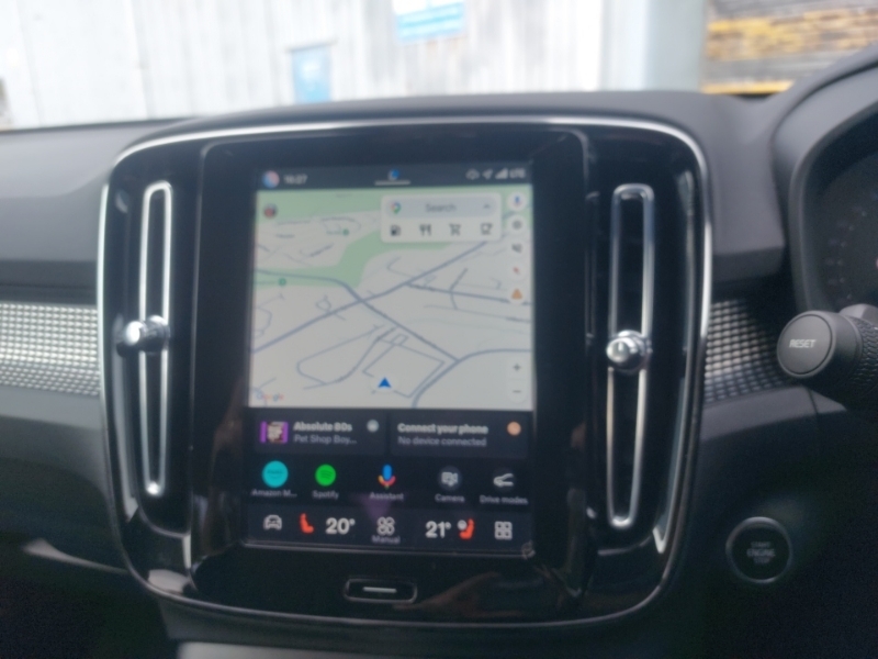 Volvo XC40 Plus Black #10