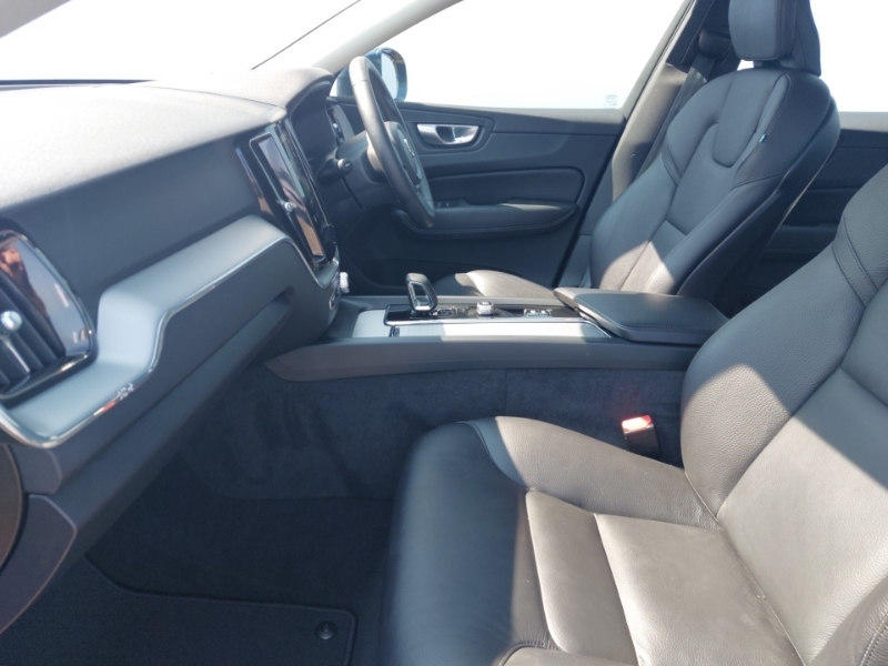 Volvo XC60 2.0 B5p Core Awd Geartronic ST73CZR Blue #5