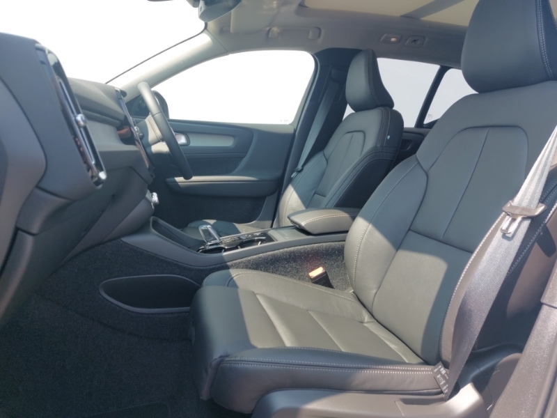 Volvo XC40 2.0 B4p Ultra Dark Grey #5