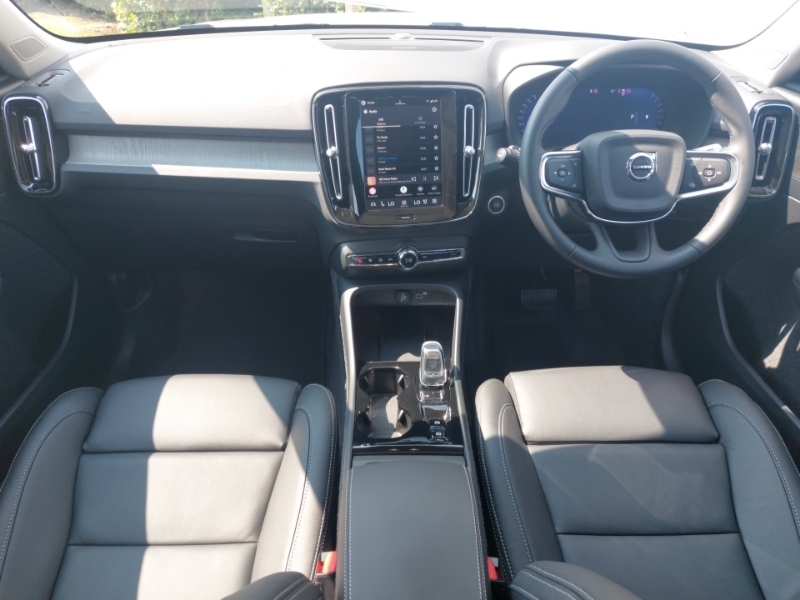 Volvo XC40 2.0 B4p Ultra Dark Grey #3