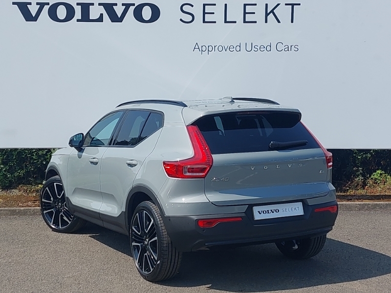Volvo XC40 2.0 B4p Ultra Dark Grey #2