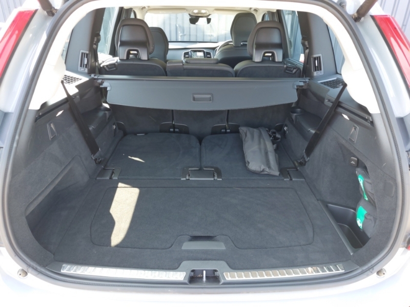 Volvo XC90 Ultimate Blue #18