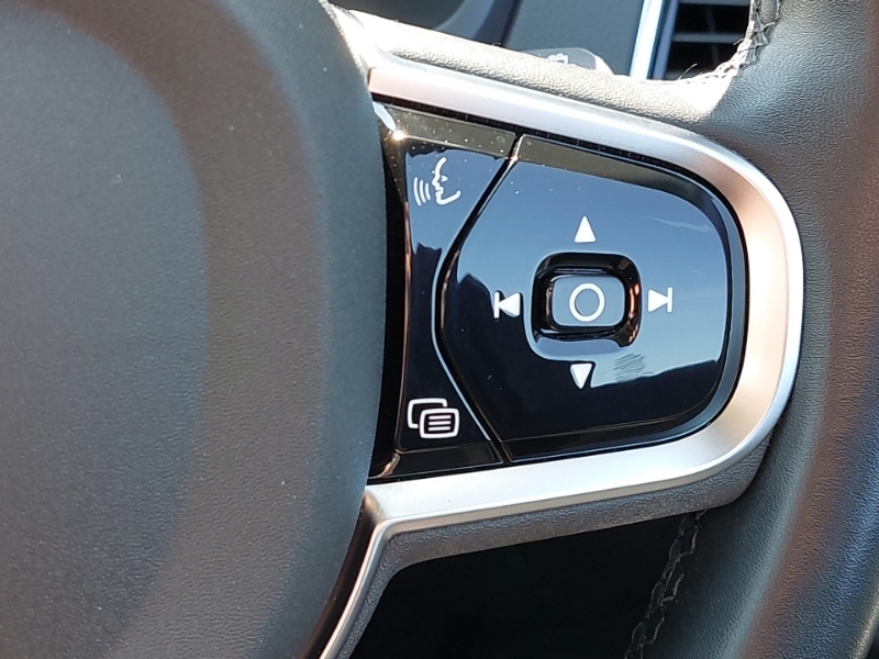 Volvo XC90 Ultimate Blue #12