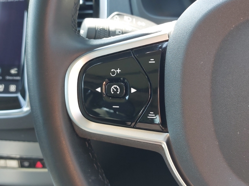 Volvo XC90 Ultimate Blue #13