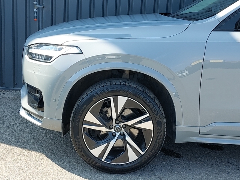 Volvo XC90 Ultimate Blue #19
