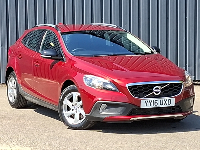 Volvo V40 Cross Country D3 4 Cyl 150 Cross Country Se Red