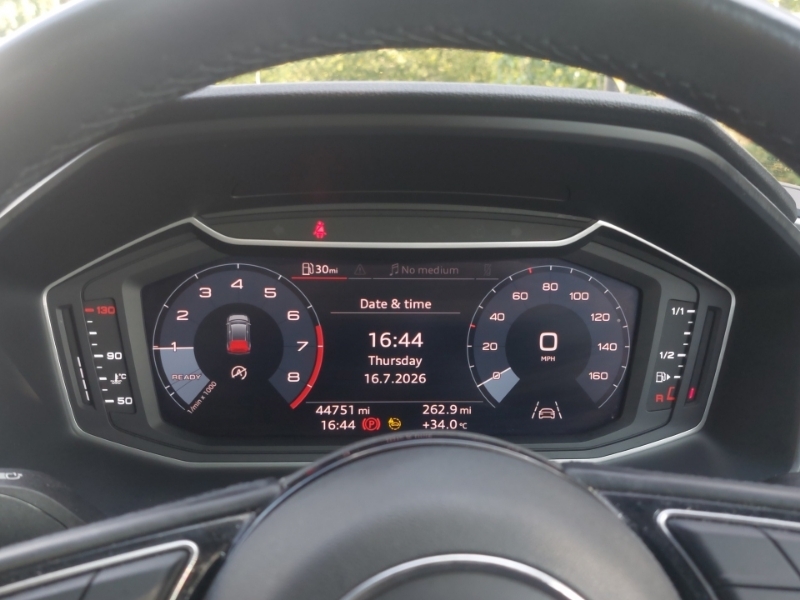 Audi A1 Technik 25 Tfsi 95 Ps 5-Speed White #9