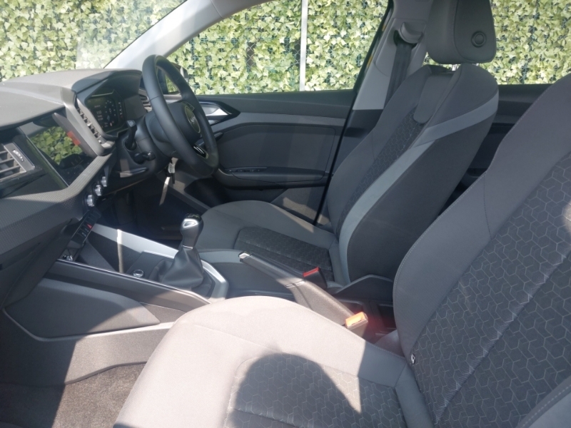 Audi A1 25 Tfsi Sport Black #5