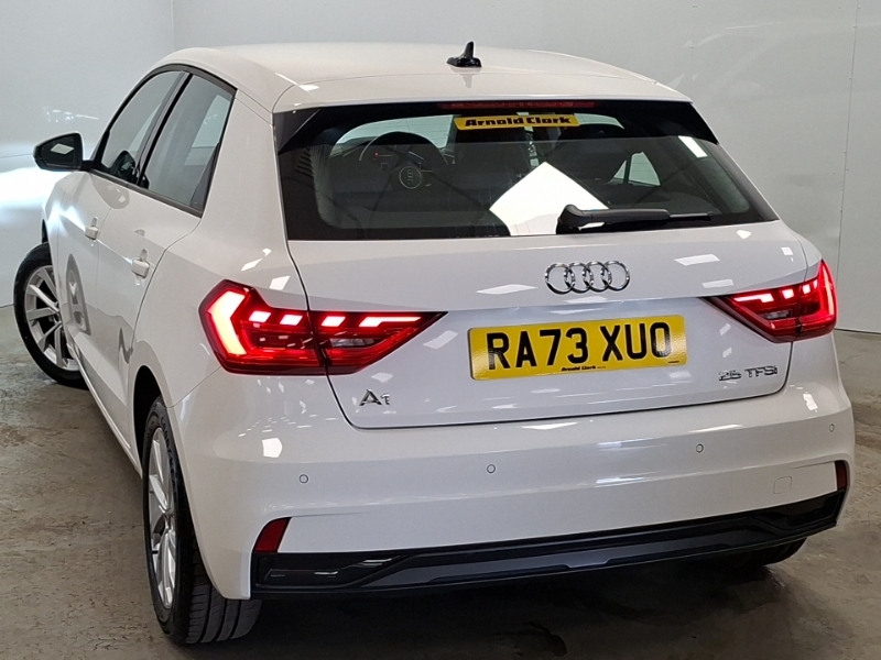 Audi A1 25 Tfsi Sport S Tronic RA73XUO White #2