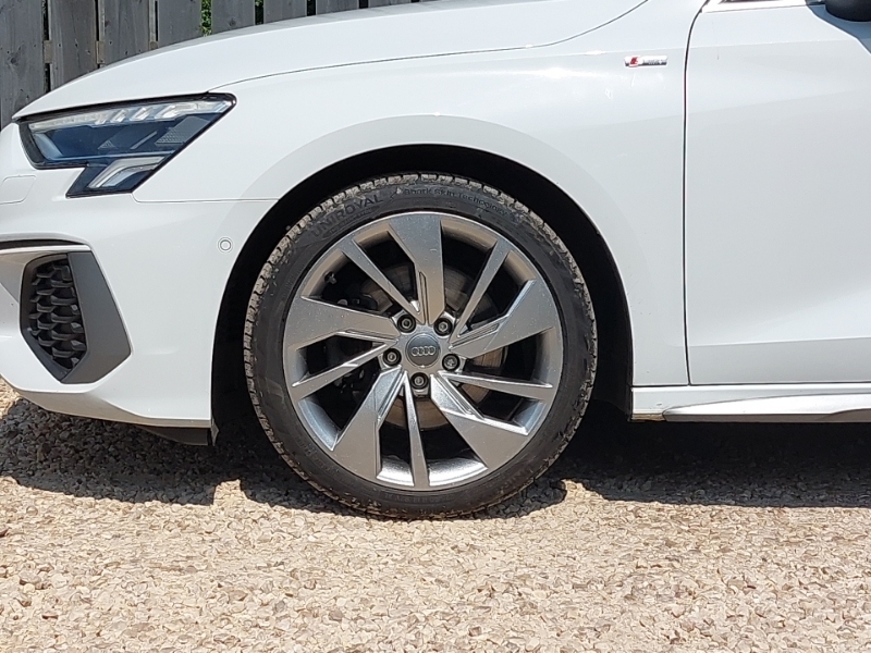 Audi A3 35 Tfsi Edition 1 White #25