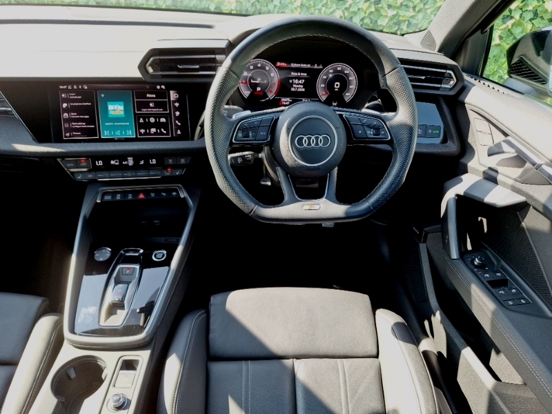 Audi A3 35 Tfsi Black Edition S Tronic SM24EXR Black #5