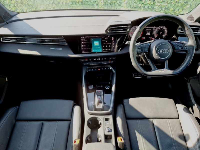 Audi A3 35 Tfsi Black Edition S Tronic SM24EXR Black #4