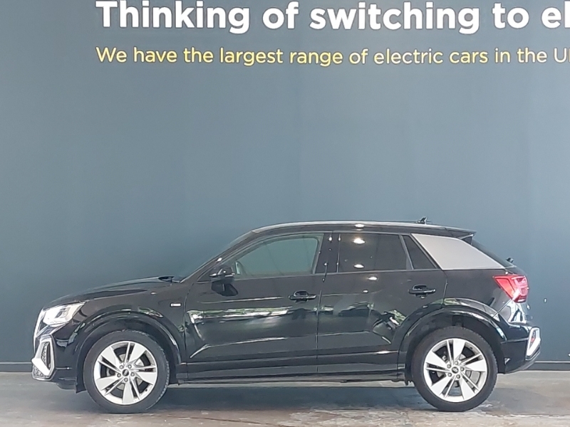 Audi Q2 35 Tfsi S Line Black #4