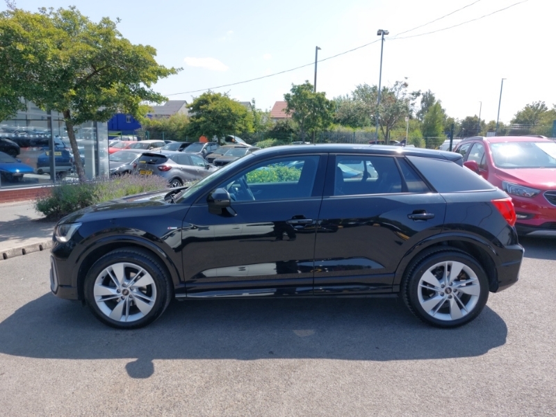 Audi Q2 35 Tfsi S Line S Tronic KW23BVE Black #4