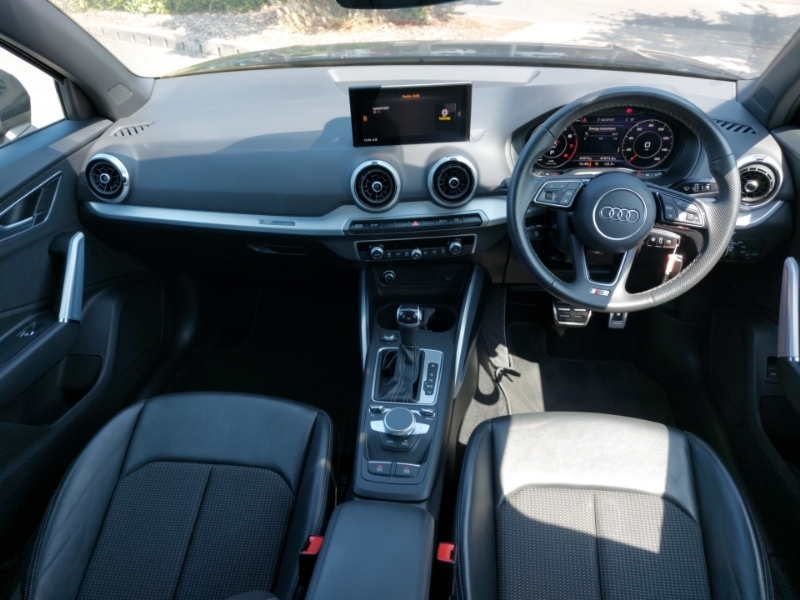 Audi Q2 35 Tfsi S Line S Tronic KW23BVE Black #3