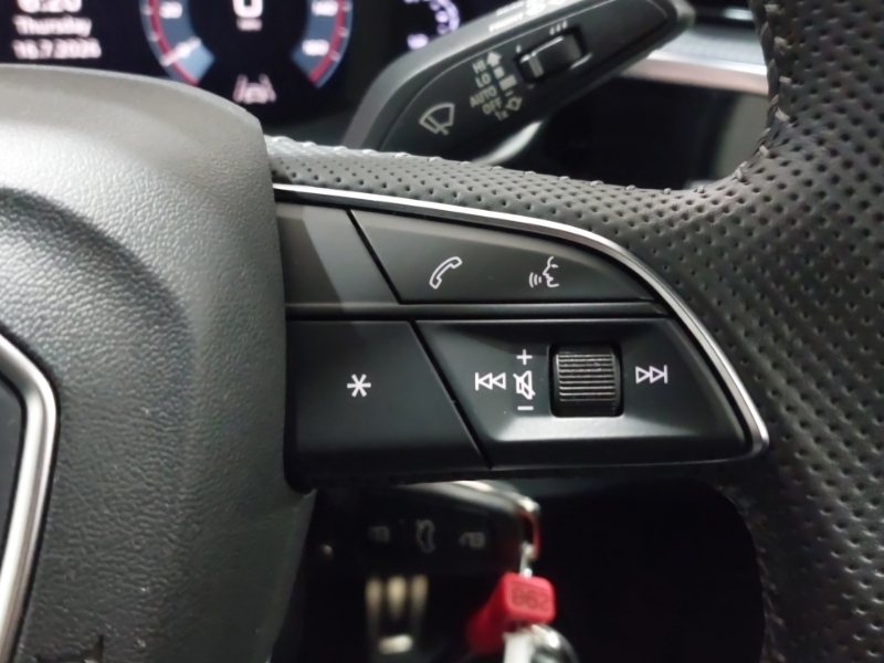 Audi Q3 Sport  #13