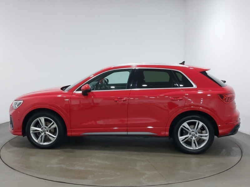 Audi Q3 35 Tfsi S Line Red #4